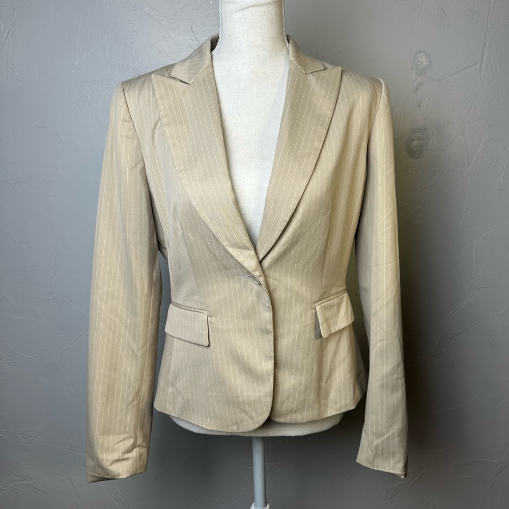 Antonio Melani Tan & White Stripe Fitted Blazer